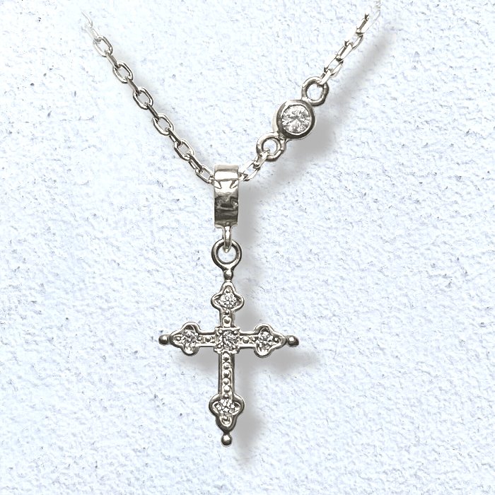 PETITE GOTHIC CROSS NECKLACE Platinum / DIAMONDS